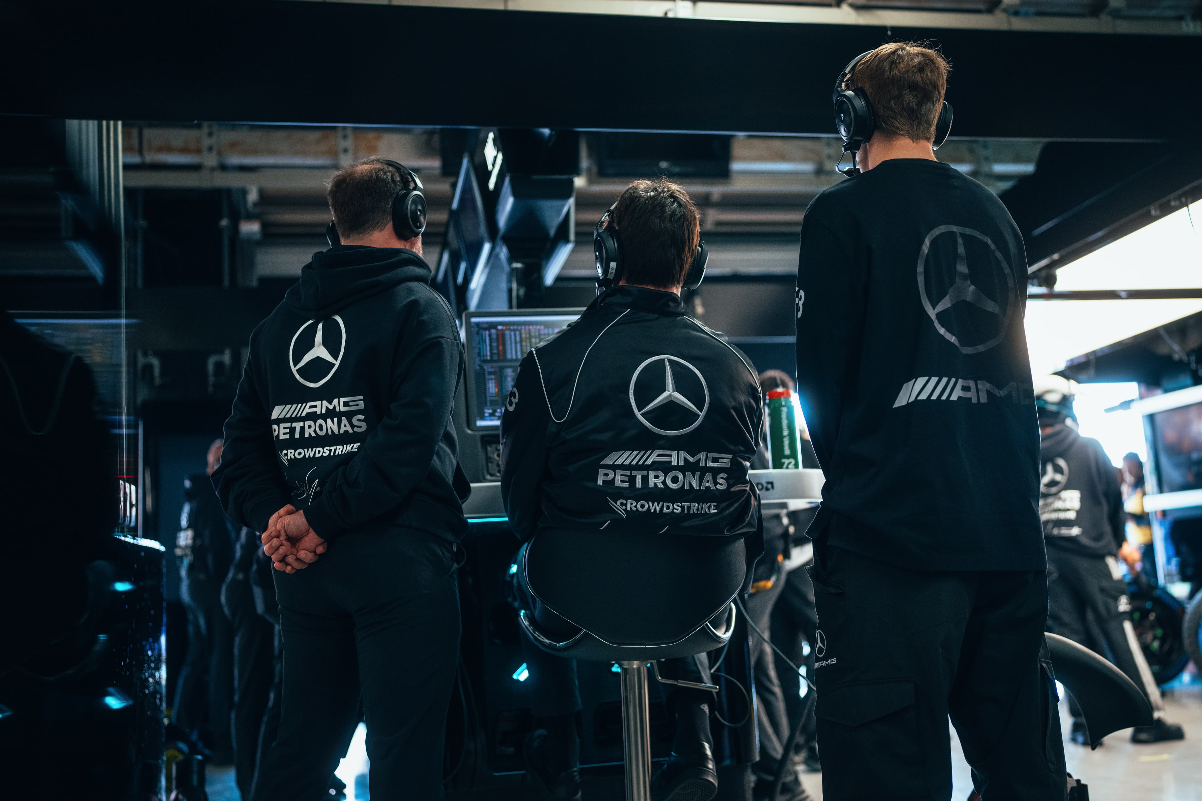 Toto Wolff's Gradual Exit: Mercedes Boss Sells ยฃ230m Stake
